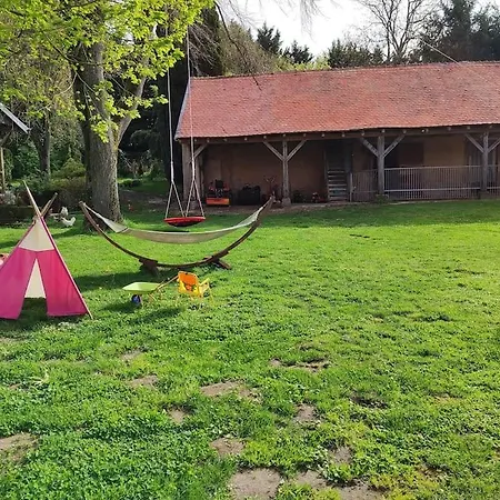 Au Coeur De La Nature Et Des Chevaux Avec Jacuzzi Sauna Prázdninový dům